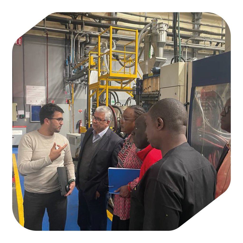 Photo home axis afrique international notre mission